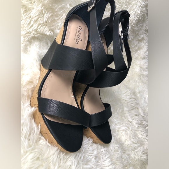 Black and Tan Wedge Sandals size 9 NWOT - Picture 9 of 14